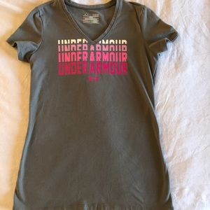 Under Armour top
